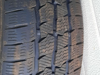 2 Anvelope 195/60 R 16 C.  De iarnă 80 %. Roadmarch. Snowrover. foto 6