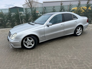 Mercedes E-Class foto 4