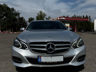 Mercedes E-Class foto 2