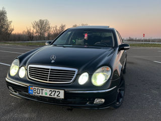 Mercedes E-Class foto 2