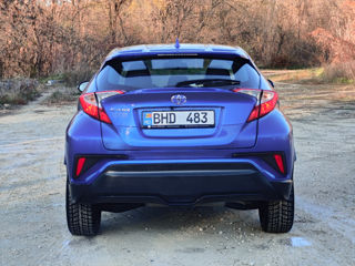 Toyota C-HR foto 5