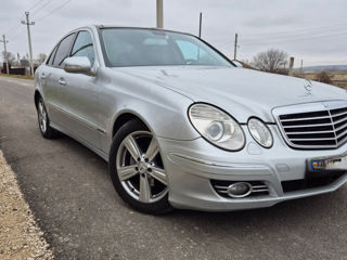 Mercedes E-Class foto 2