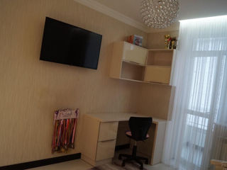 Apartament cu 2 camere, 91 m², Telecentru, Chișinău foto 5