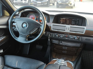 BMW 7 Series foto 12