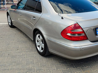 Mercedes E-Class foto 3