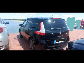 Renault Grand Scenic foto 7