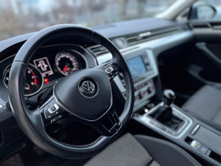 Volkswagen Passat foto 8