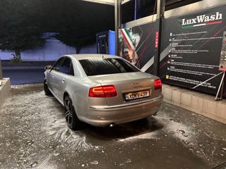 Audi A8 foto 2