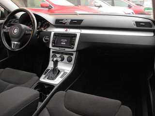 Volkswagen Passat foto 6