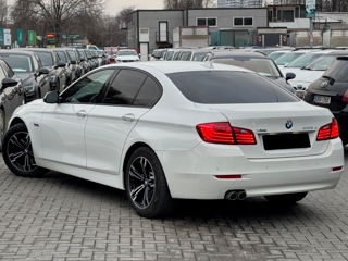 BMW 5 Series foto 3