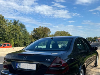 Mercedes E-Class foto 3