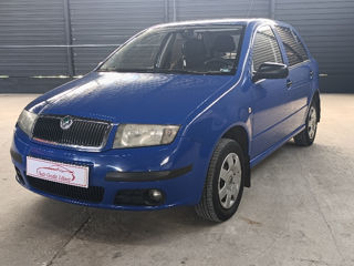 Skoda Fabia foto 2