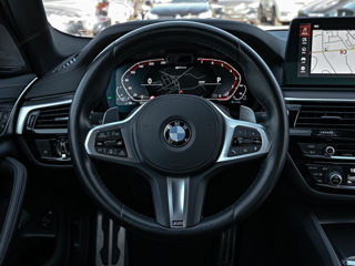 BMW 5 Series foto 9