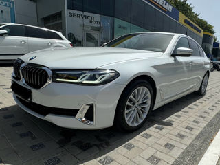 BMW 5 Series foto 1