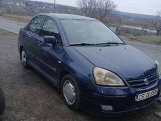 Suzuki Liana foto 2