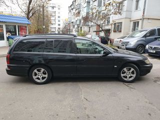 Opel Omega foto 2