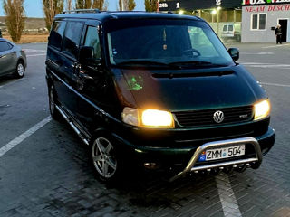 Volkswagen Caravelle