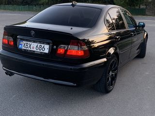 BMW 3 Series foto 1