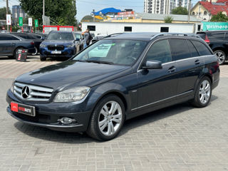 Mercedes C-Class foto 1