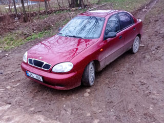 Daewoo Lanos foto 2