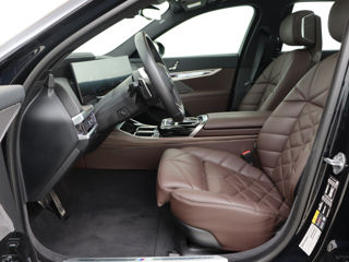 BMW i7 foto 3