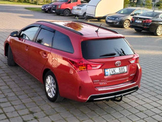 Toyota Auris foto 3