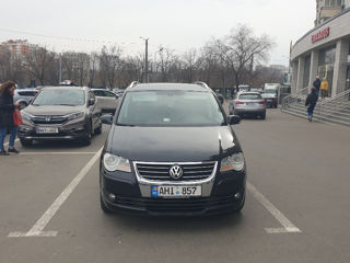 Volkswagen Touran foto 6