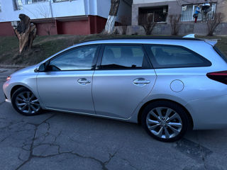 Toyota Auris foto 3