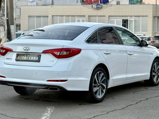 Hyundai Sonata foto 4