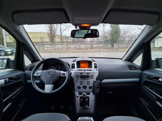 Opel Zafira foto 11