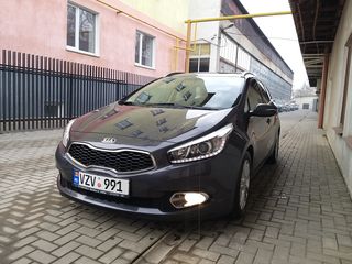 KIA Ceed foto 1