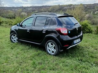 Dacia Sandero фото 2