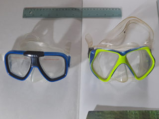 Vând ochelari pentru înot și tub de respirat