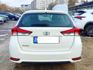 Toyota Auris foto 3