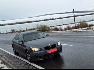 BMW 5 Series foto 3