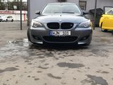 BMW 5 Series foto 3