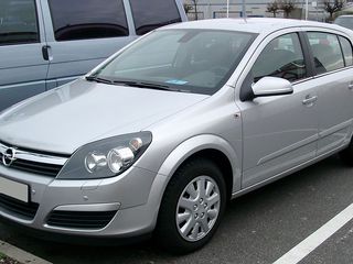 Opel Astra foto 1