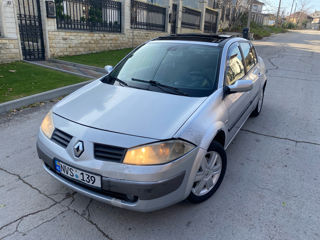 Renault Megane foto 3