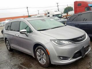 Chrysler Pacifica foto 1