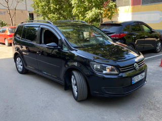 Volkswagen Touran foto 3