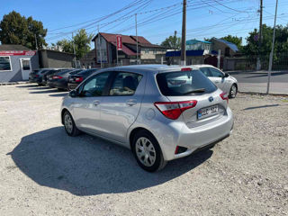 Toyota Yaris foto 1