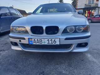 BMW 5 Series foto 9