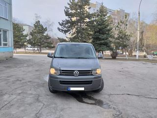 Volkswagen Caravelle foto 5