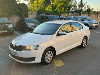 Skoda Rapid foto 2