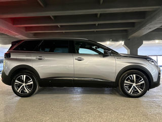 Peugeot 5008 foto 2