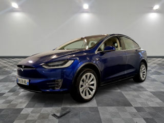 Tesla Model X foto 3