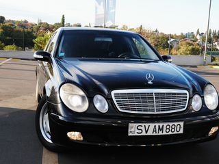 Mercedes E Class foto 1