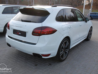 Porsche Cayenne S foto 3