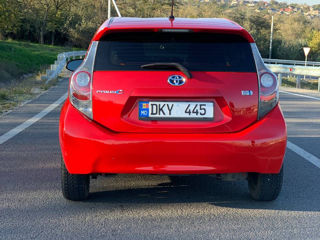 Toyota Prius c foto 4