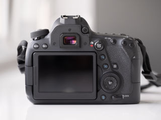 Canon EOS 6D Mark II Bălți foto 3